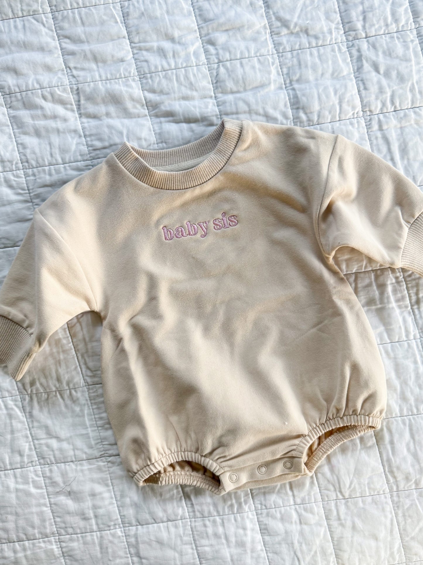 Baby Sis / Baby Bro – Embroidered Cream Bubble Romper | Pink or Blue Thread